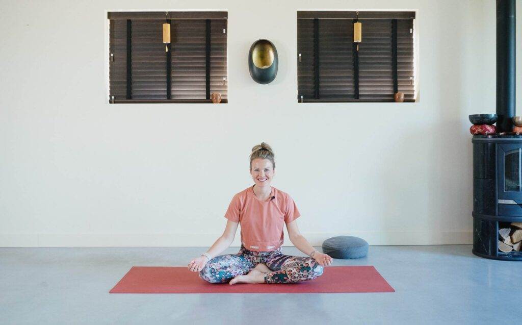 Postnatale-yoga-online Postnatale yoga online